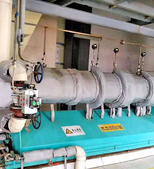 Abdeckung aus wärmeisolierendem Kunststoffmaterial für Kugelventile